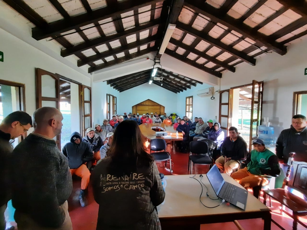Garruchos reunió a trabajadores forestales en una jornada de capacitación sobre prevención de incendios
